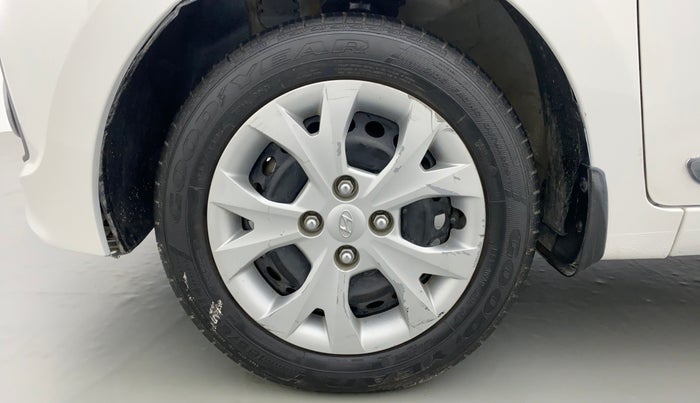 2015 Hyundai Grand i10 SPORTZ 1.2 KAPPA VTVT, Petrol, Manual, 39,779 km, Left Front Wheel