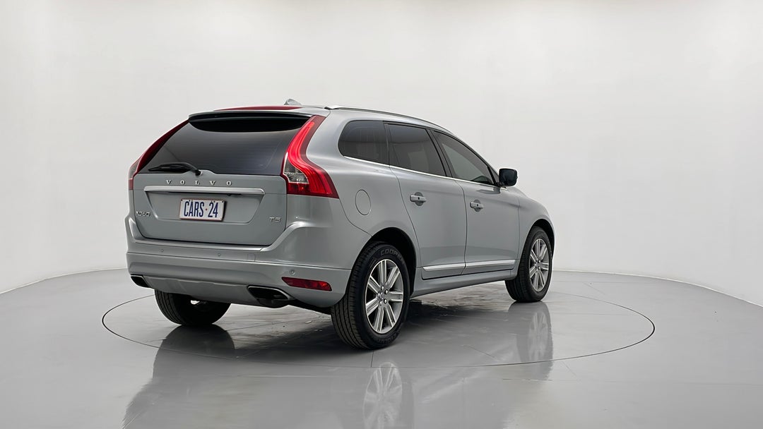 Right Back Diagonal (45- Degree) View