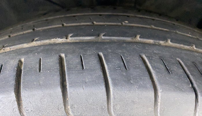 2018 Hyundai Creta 1.6 SX (O) CRDI, Diesel, Manual, 71,917 km, Right Front Tyre Tread