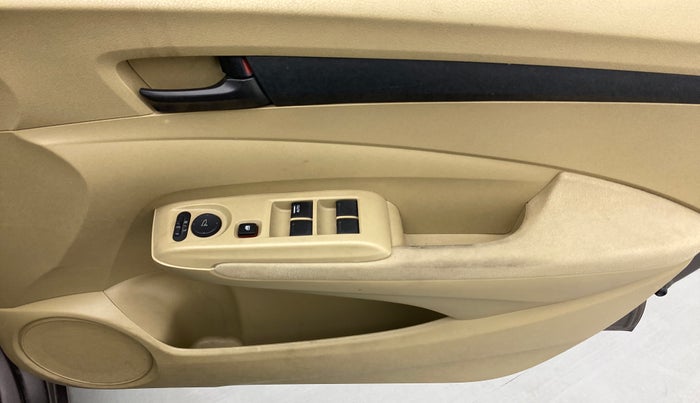 2013 Honda City S AT, Petrol, Automatic, 70,884 km, Driver Side Door Panels Control