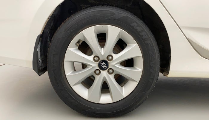 2015 Hyundai Verna FLUIDIC 4S 1.6 VTVT S, Petrol, Manual, 45,374 km, Right Rear Wheel