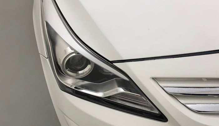 2015 Hyundai Verna FLUIDIC 4S 1.6 VTVT S, Petrol, Manual, 45,374 km, Right headlight - Minor scratches
