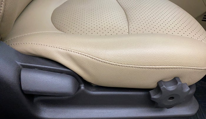 2015 Hyundai Verna FLUIDIC 4S 1.6 VTVT S, Petrol, Manual, 45,374 km, Driver Side Adjustment Panel