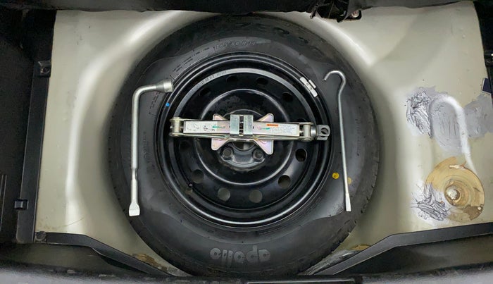 2017 Maruti Swift VXI, Petrol, Manual, 77,307 km, Spare Tyre