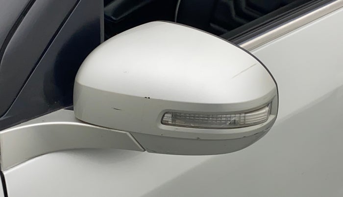 2017 Maruti Swift VXI, Petrol, Manual, 77,253 km, Left rear-view mirror - Indicator light not working