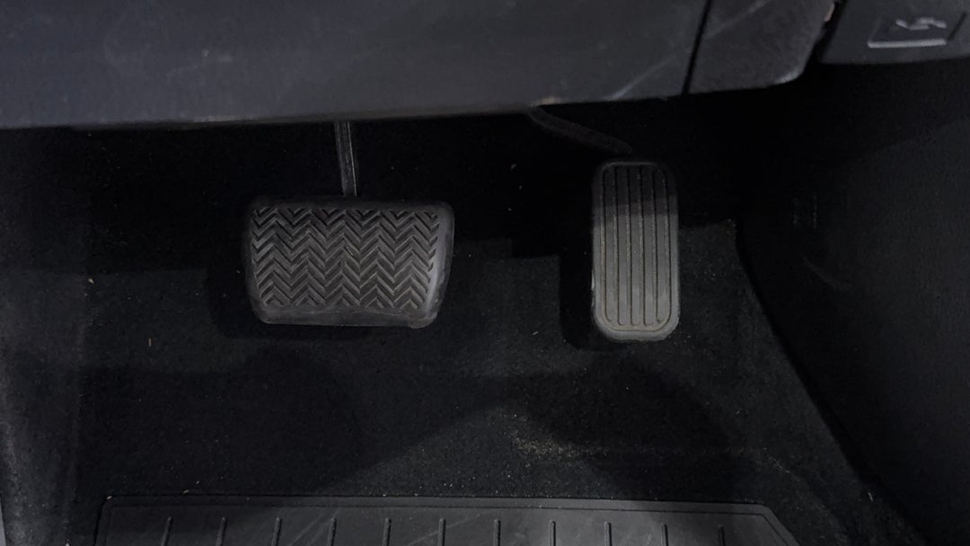 Pedals and Footmat