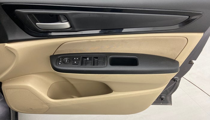 2018 Honda Amaze 1.2L I-VTEC S, Petrol, Manual, 19,186 km, Driver Side Door Panels Control