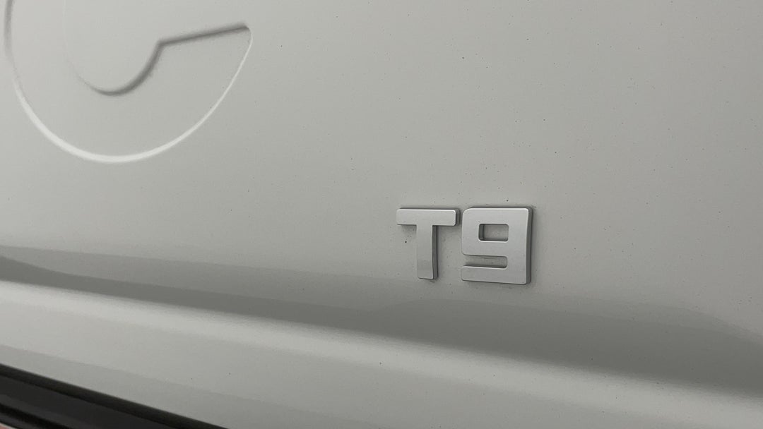 Badge (Boot Right Side)