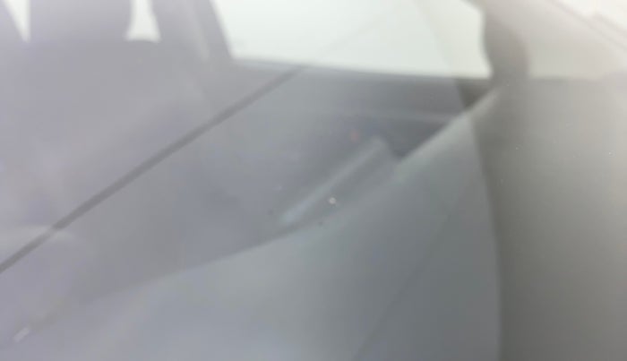 2022 Maruti XL6 ZETA AT, Petrol, Automatic, 18,262 km, Front windshield - Minor spot on windshield