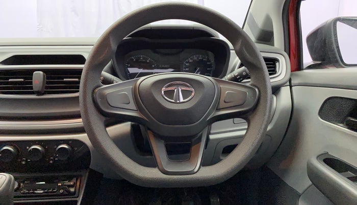 2021 Tata ALTROZ XE PETROL, Petrol, Manual, 17,636 km, Steering Wheel Close Up