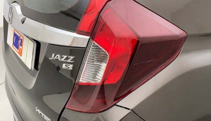 2016 Honda Jazz 1.2L I-VTEC S AT, Petrol, Automatic, 36,212 km, Right tail light - Minor scratches