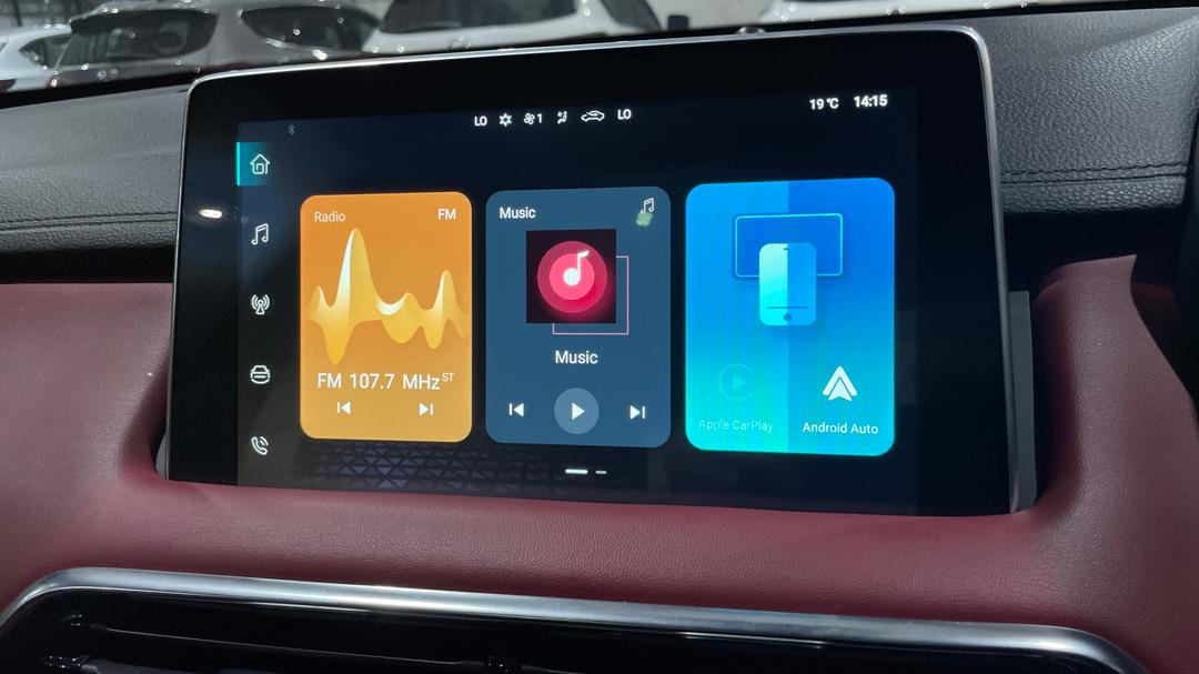 2020 MG HS Essence, Automatic, 62560 km, Infotainment System