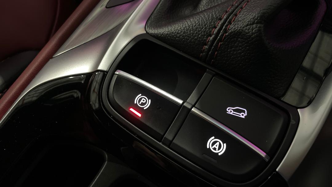 2020 MG HS Essence, Automatic, 62560 km, Handbrake