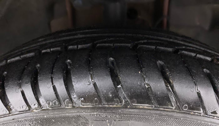 2019 Tata Tiago XZ PLUS DUAL TONE DIESEL, Diesel, Manual, 51,729 km, Right Front Tyre Tread