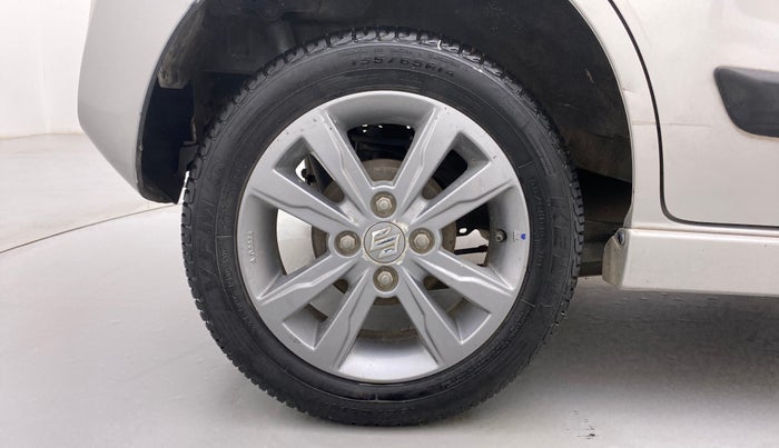 2014 Maruti Wagon R Stingray VXI, Petrol, Manual, 56,367 km, Right Rear Wheel