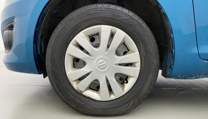 2013 Maruti Swift Dzire VXI, CNG, Manual, 89,681 km, Left Front Wheel