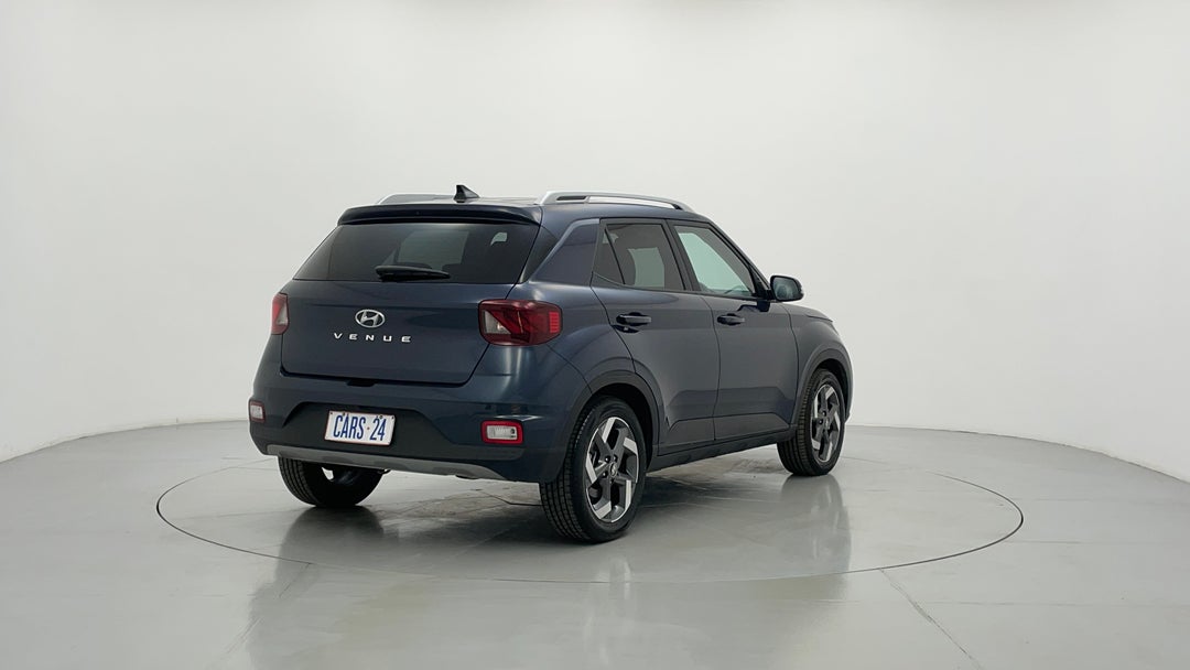 Right Back Diagonal (45- Degree) View