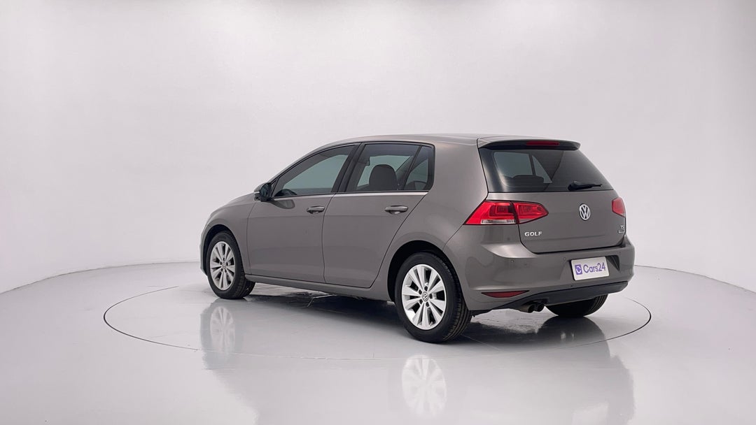 Left Back Diagonal (45- Degree) View