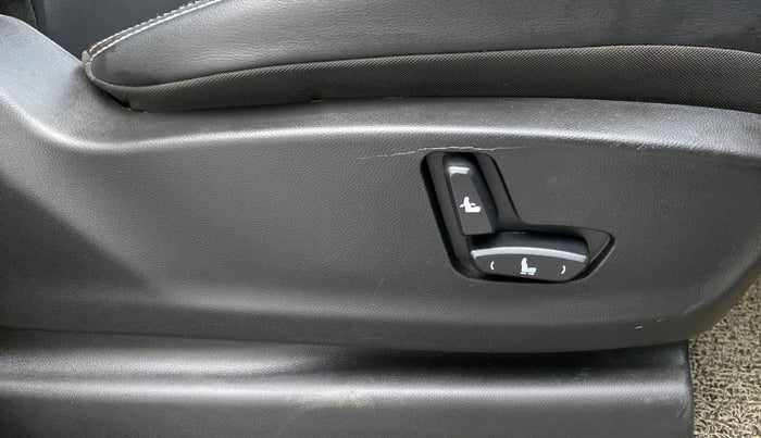 2020 MG HECTOR SHARP DCT PETROL, Petrol, Automatic, 23,303 km, Driver Side Adjustment Panel