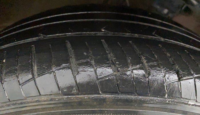2019 Hyundai Elite i20 ASTA 1.2 (O), Petrol, Manual, 38,136 km, Right Rear Tyre Tread