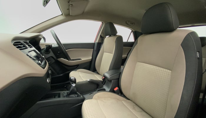 2019 Hyundai Elite i20 ASTA 1.2 (O), Petrol, Manual, 38,136 km, Right Side Front Door Cabin