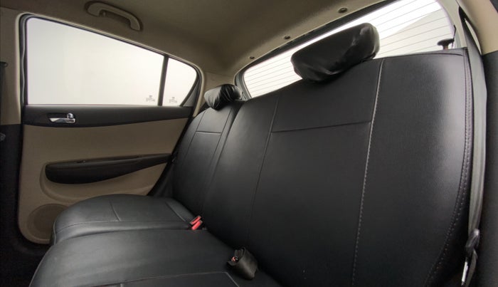 2014 Hyundai i20 SPORTZ 1.2 VTVT, Petrol, Manual, 53,038 km, Right Side Rear Door Cabin