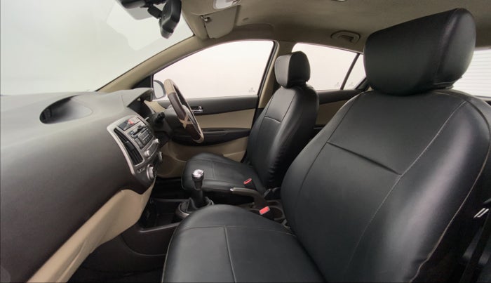 2014 Hyundai i20 SPORTZ 1.2 VTVT, Petrol, Manual, 53,038 km, Right Side Front Door Cabin