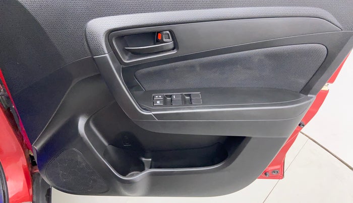 2019 Maruti Vitara Brezza VDI, Diesel, Manual, 16,714 km, Driver Side Door Panels Controls