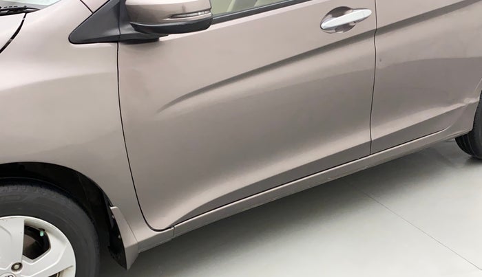 2015 Honda City 1.5L I-VTEC V MT, Petrol, Manual, 76,384 km, Front passenger door - Minor scratches