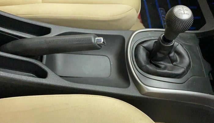 2015 Honda City 1.5L I-VTEC V MT, Petrol, Manual, 76,384 km, Gear Lever