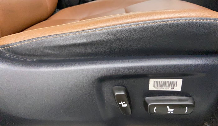 2018 Toyota Innova Crysta 2.8 ZX AT 7 STR, Diesel, Automatic, 19,937 km, Driver Side Adjustment Panel