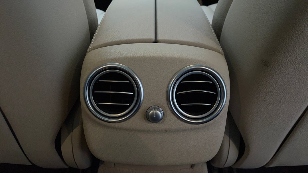 2016 Mercedes-benz C250 C250, Automatic, 61357 km, Rear A/C Vent