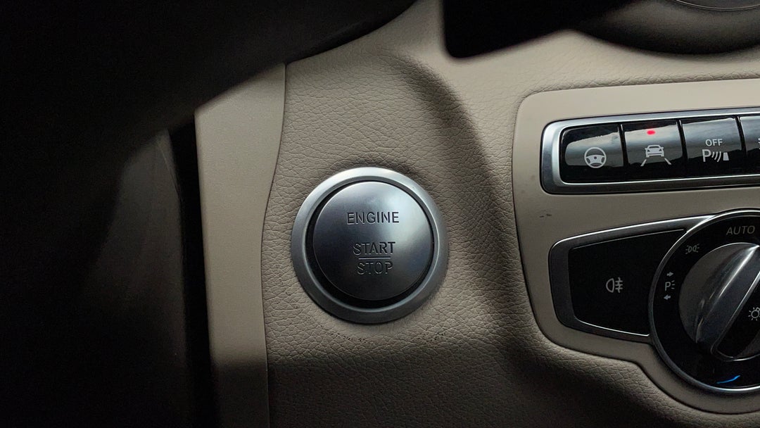 2016 Mercedes-benz C250 C250, Automatic, 61357 km, Keyless / Button Start