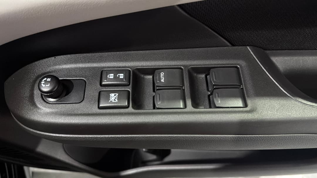 2024 Suzuki Swift Hybrid, Automatic, 12030 km, Drivers Side Door Panel Controls