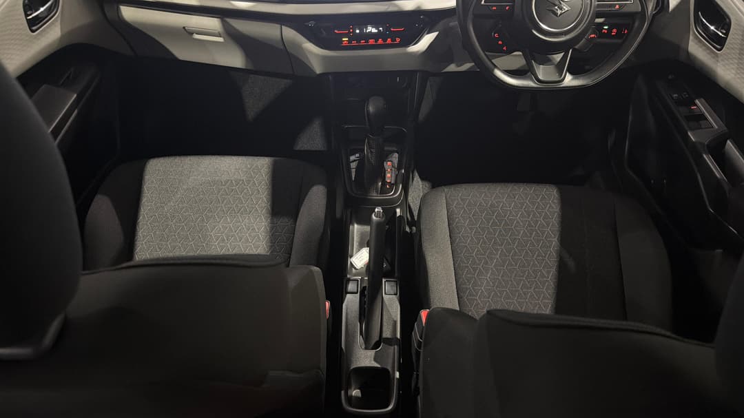 2024 Suzuki Swift Hybrid, Automatic, 12030 km, Center Console