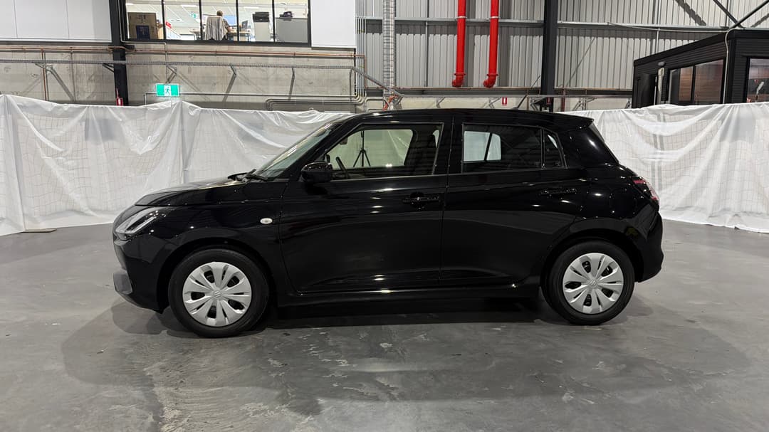2024 Suzuki Swift Hybrid, Automatic, 12030 km, Left Side View