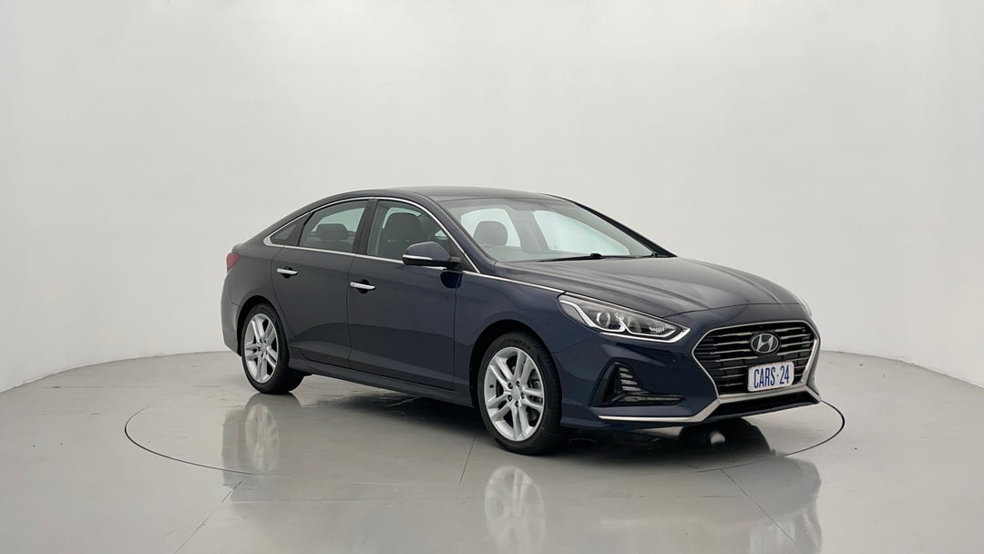 2018 Hyundai Sonata Active, Automatic, 83940 km, Right Front Diagonal (45- Degree) View