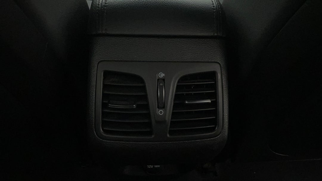 2018 Hyundai Sonata Active, Automatic, 83940 km, Rear A/C Vent