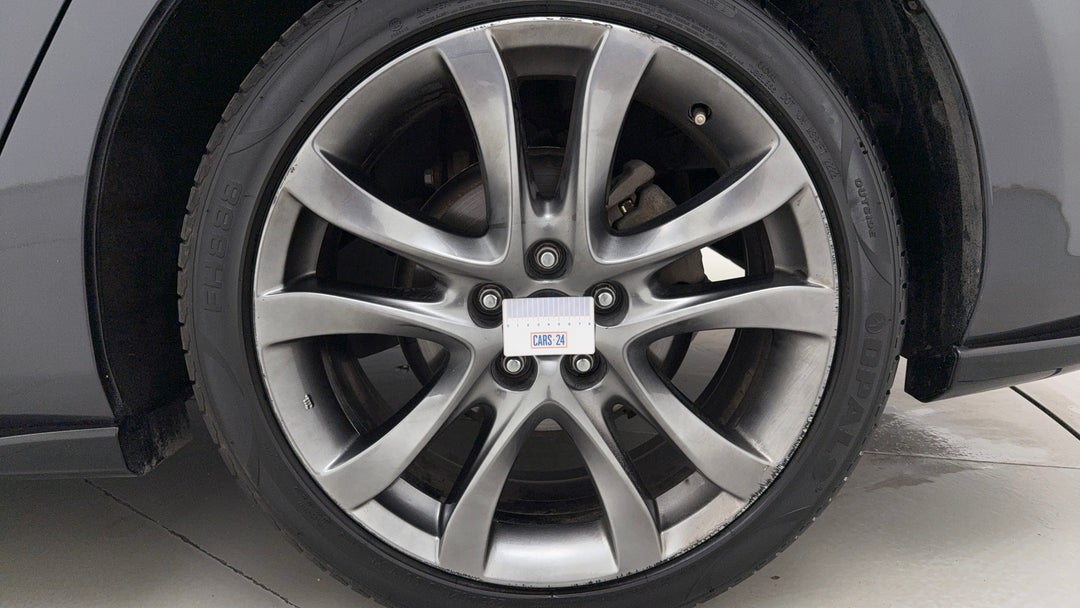 Wheels Rim Front LHS Gutter Rash