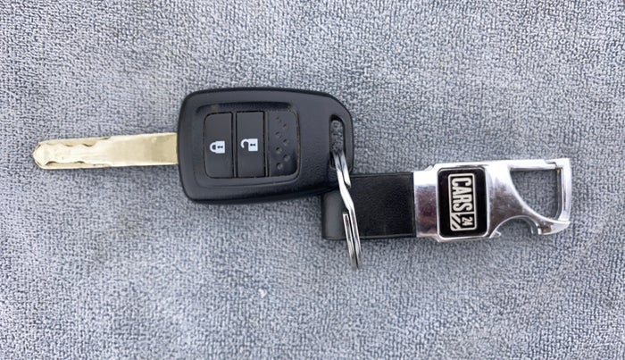 2015 Honda Jazz 1.2 V MT, Petrol, Manual, 45,447 km, Key Close Up