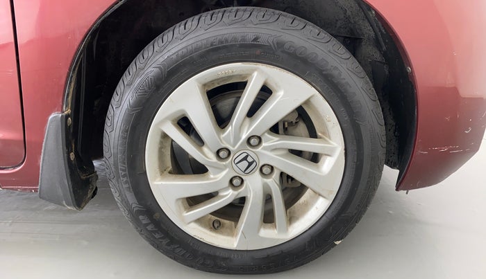 2015 Honda Jazz 1.2 V MT, Petrol, Manual, 45,447 km, Right Front Wheel