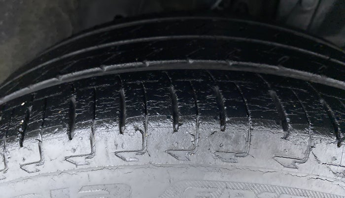 2017 Honda City VX CVT PETROL, Petrol, Automatic, 28,287 km, Right Front Tyre Tread