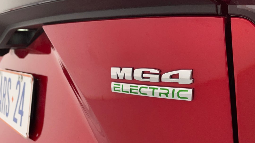 Badge (Boot Right Side)