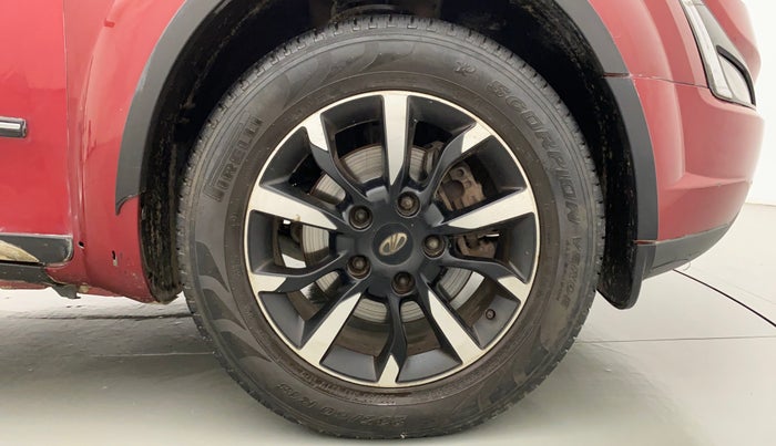 2019 Mahindra XUV500 W11 (O) AT, Diesel, Automatic, 79,978 km, Right Front Wheel