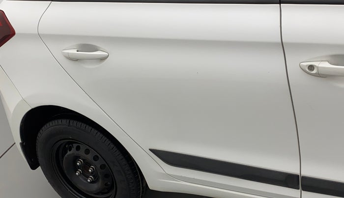 2016 Hyundai Elite i20 SPORTZ 1.2, Petrol, Manual, 1,12,617 km, Right rear door - Paint has faded
