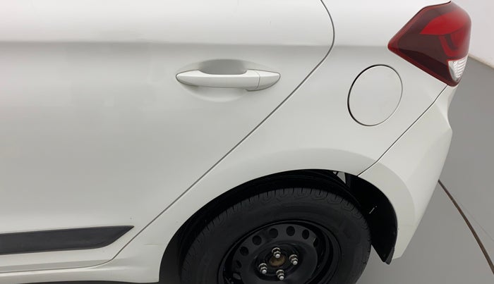 2016 Hyundai Elite i20 SPORTZ 1.2, Petrol, Manual, 1,12,617 km, Left quarter panel - Slightly dented