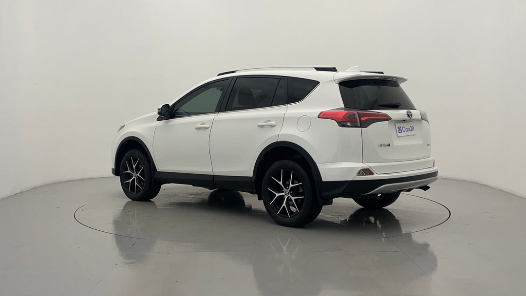 Left Back Diagonal (45- Degree) View