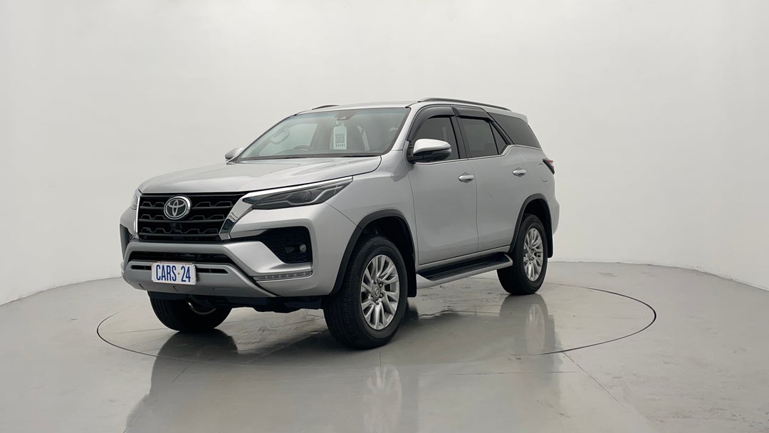 Left Front Diagonal (45- Degree) View