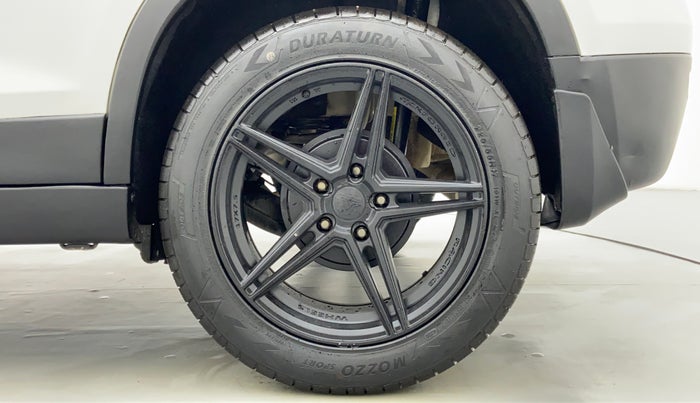 2018 Maruti Vitara Brezza LDI OPT, Diesel, Manual, 75,838 km, Left Rear Wheel