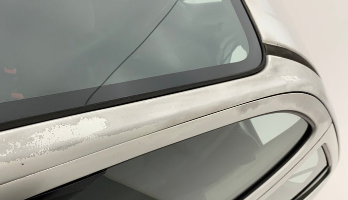 2013 Maruti Alto 800 LXI, Petrol, Manual, 31,314 km, Left A pillar - Paint is slightly faded